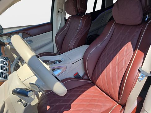 Used 2026 Mercedes-Benz Maybach GLS 600 4MATIC image 15