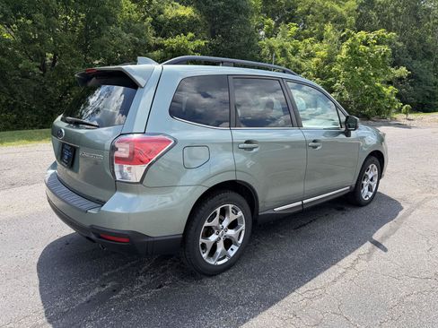 Used 2018 Subaru Forester 2.5i Touring w/ Popular Package #2 AWD/4WD image 4