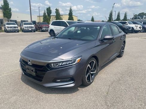 Used 2019 Honda Accord Sport image 2