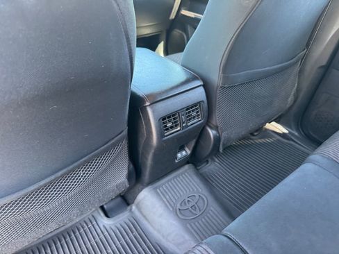 Used 2020 Toyota 4Runner TRD Off-Road AWD/4WD image 12