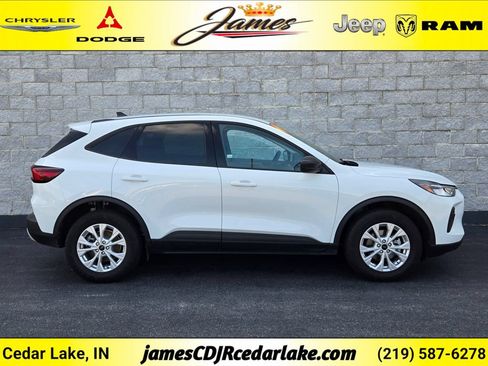 Used 2025 Ford Escape Active AWD/4WD image 6