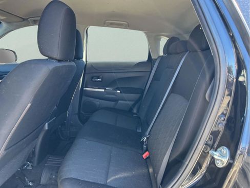 Used 2021 Mitsubishi Outlander Sport SE image 12