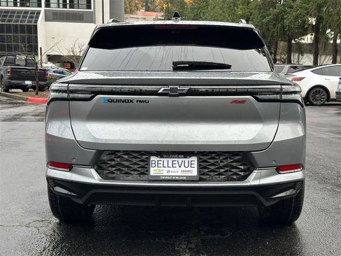 New 2026 Chevrolet Equinox EV RS image 4