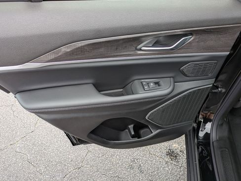 New 2025 Jeep Grand Cherokee Limited w/ Black Appearance Package image 50