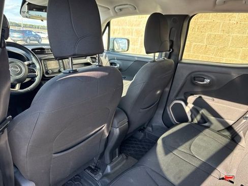 Used 2015 Jeep Renegade Latitude w/ Cold Weather Group AWD/4WD image 11