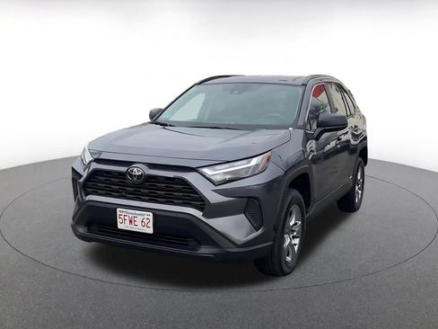Used 2025 Toyota RAV4 LE image 7