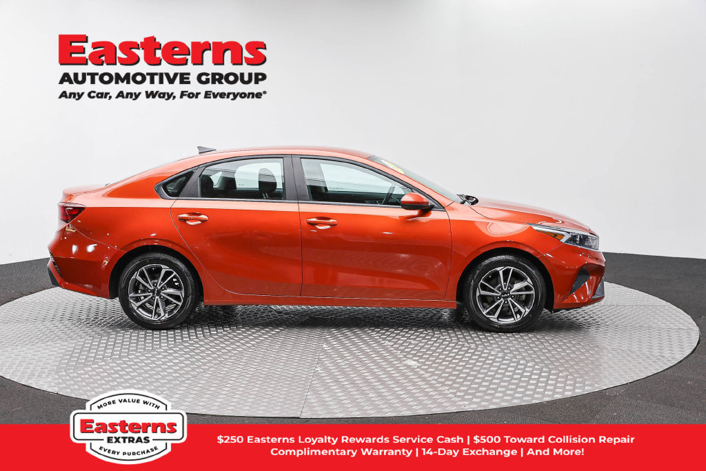 Used 2022 Kia Forte LXS FWD image 5