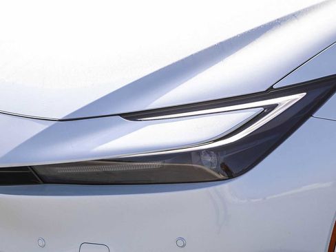 New 2026 Toyota Prius Plug-In Hybrid image 8