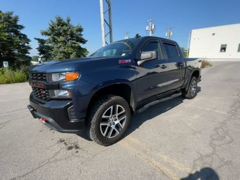 Used 2019 Chevrolet Silverado 1500 Custom Trail Boss w/ Custom Convenience Package AWD/4WD image 5