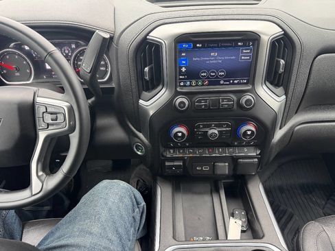 Used 2023 Chevrolet Silverado 2500 LTZ w/ LTZ Plus Package image 15