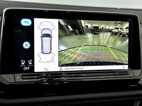 New 2026 Volkswagen Atlas SE image 11