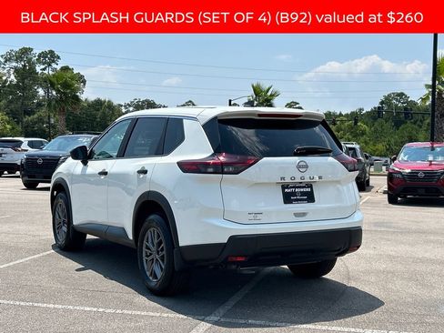 Used 2026 Nissan Rogue S FWD image 3