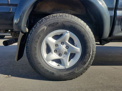 Used 2001 Toyota Tacoma PreRunner image 5