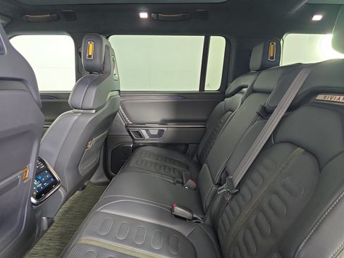 Used 2023 Rivian R1S Adventure AWD/4WD image 21