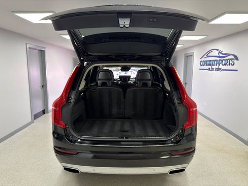 Used 2018 Volvo XC90 T6 Momentum w/ Convenience Package AWD/4WD image 35