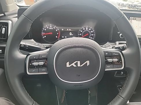 Certified 2023 Kia Sorento S FWD image 21