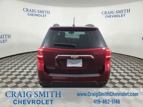 Used 2017 Chevrolet Equinox LT w/ Convenience Package image 4