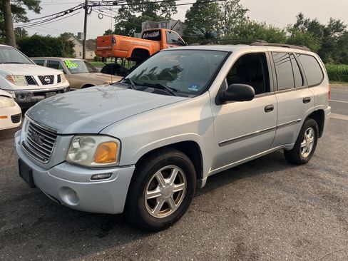 Used 2008 GMC Envoy SLE AWD/4WD image 1