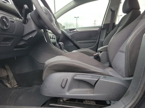 Used 2013 Volkswagen Golf 4-Door image 16