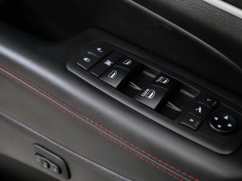 Used 2018 Jeep Grand Cherokee Trailhawk w/ Trailhawk Luxury Group AWD/4WD image 30