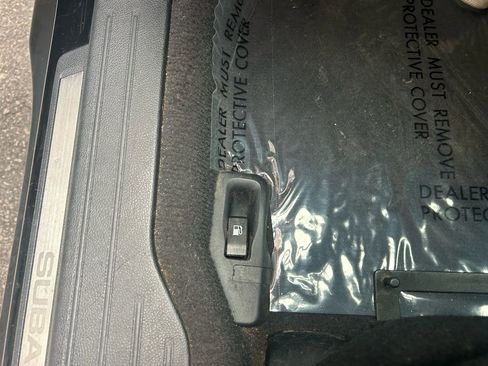 Used 2018 Subaru Outback 2.5i Limited image 16