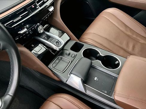 Used 2023 Acura MDX Technology image 16