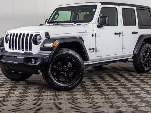 Used 2022 Jeep Wrangler Unlimited Sport AWD/4WD image 2