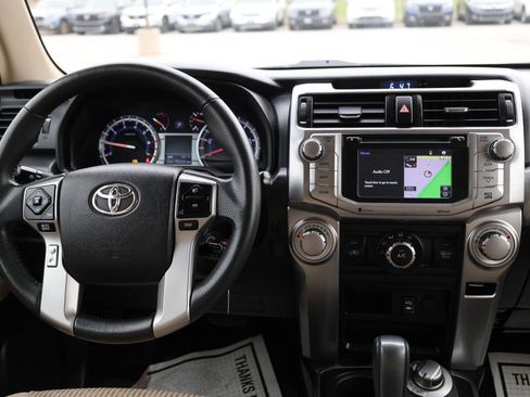 Used 2015 Toyota 4Runner SR5 w/ Convenience Package image 23