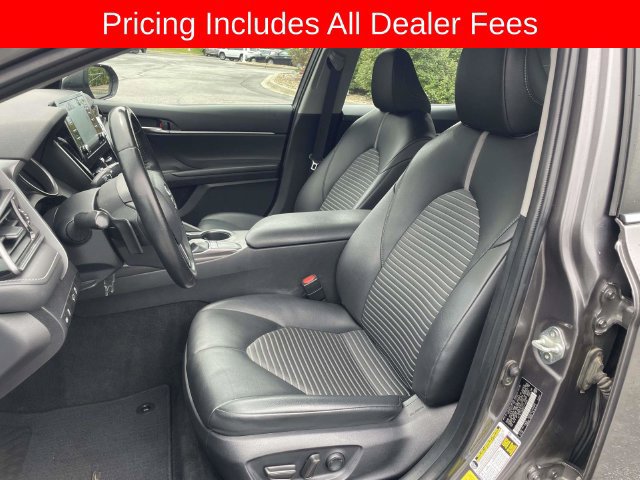 Used 2023 Toyota Camry SE FWD image 18