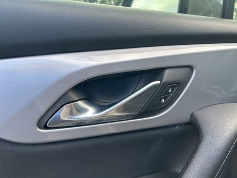 Used 2021 Chevrolet Blazer LT image 39