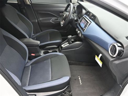 Used 2025 Nissan Versa SV w/ Trunk Package image 35