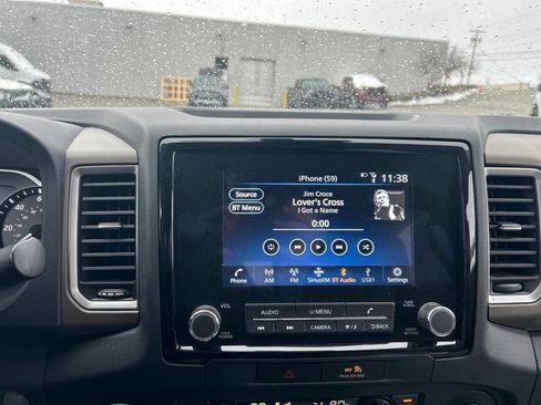 Used 2022 Nissan Frontier SV image 16