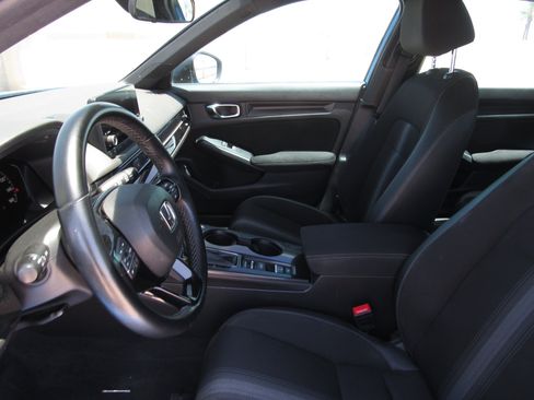 Used 2022 Honda Civic Sport image 13