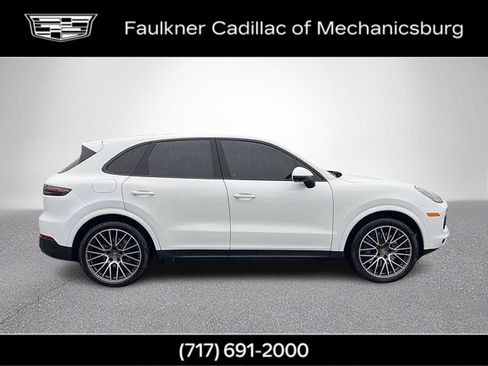 Used 2021 Porsche Cayenne S AWD/4WD image 3