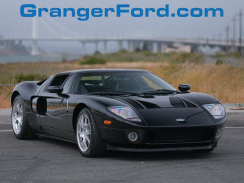 Used 2005 Ford GT RWD image 1