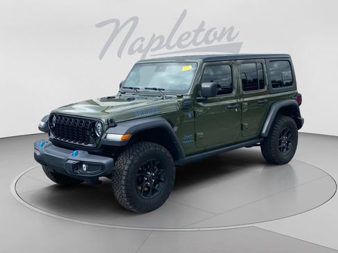 Used 2024 Jeep Wrangler Unlimited AWD/4WD image 1