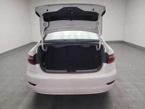 Used 2019 Volkswagen Jetta SE FWD image 29