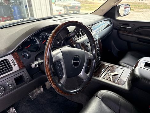 Used 2008 Buick Enclave CXL w/ Entertainment Package #4 image 22