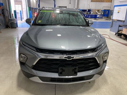 Used 2024 Chevrolet Blazer LT w/ Convenience Package AWD/4WD image 2
