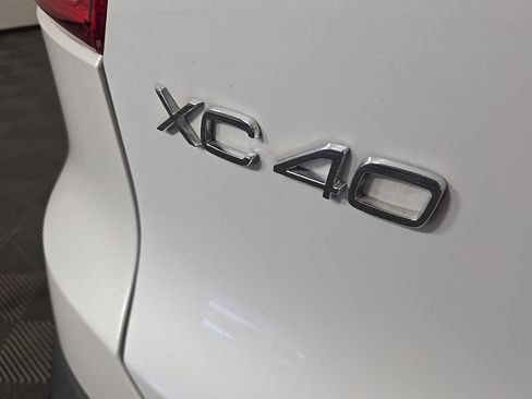 Certified 2023 Volvo XC40 Recharge Plus AWD/4WD image 13