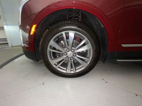 Used 2022 Cadillac XT5 Premium Luxury w/ Platinum Package image 10