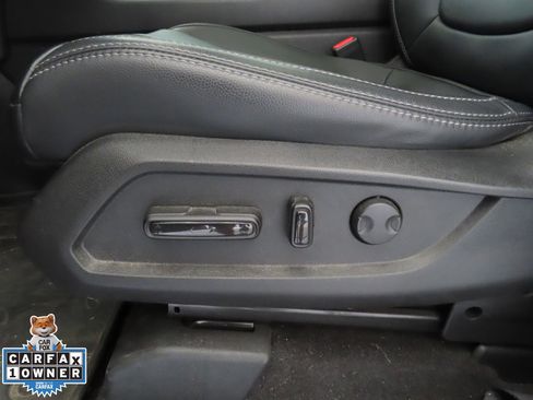 Used 2023 Honda Pilot Touring image 13