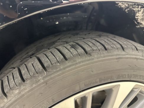 Used 2019 Lexus ES 350 w/ Premium Package image 12