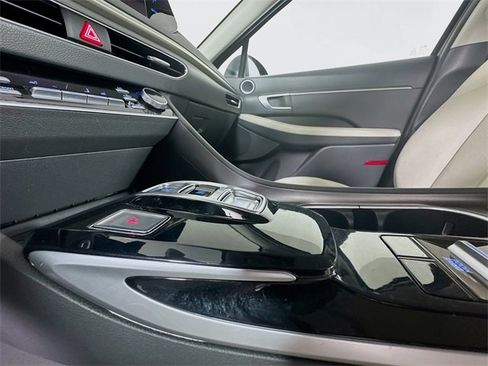 Used 2023 Hyundai Sonata SEL w/ Cargo Package image 18