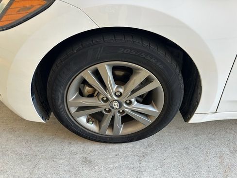 Used 2018 Hyundai Elantra Value Edition image 29