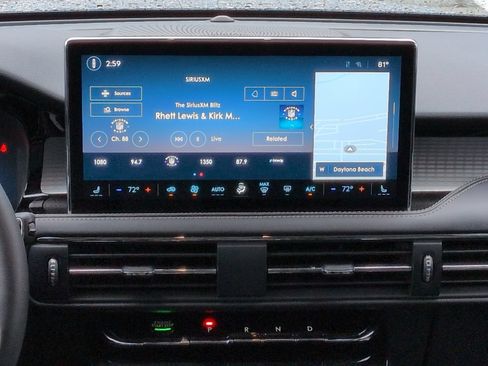 Certified 2024 Lincoln Corsair FWD image 18
