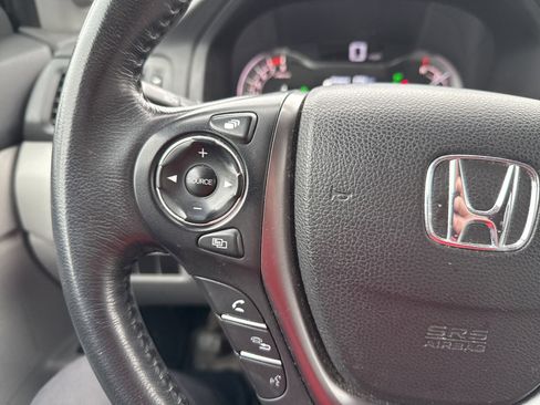 Used 2017 Honda Ridgeline RTL-T image 14