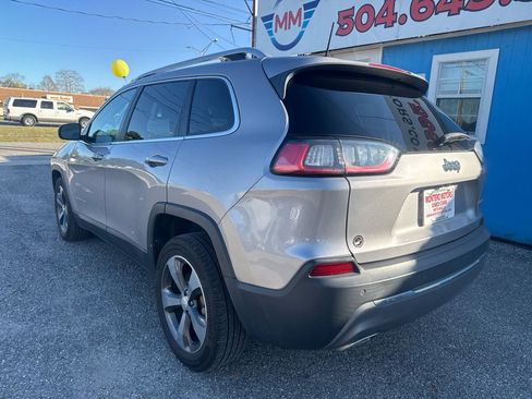 Used 2019 Jeep Cherokee Limited image 5