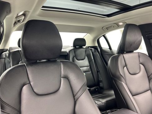 Used 2023 Volvo S60 B5 Ultimate w/ Climate Package image 28