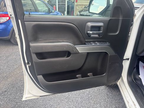 Used 2019 Chevrolet Silverado 1500 LT AWD/4WD image 14